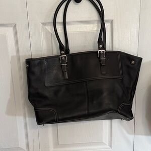 Elegant Black Leather Tote